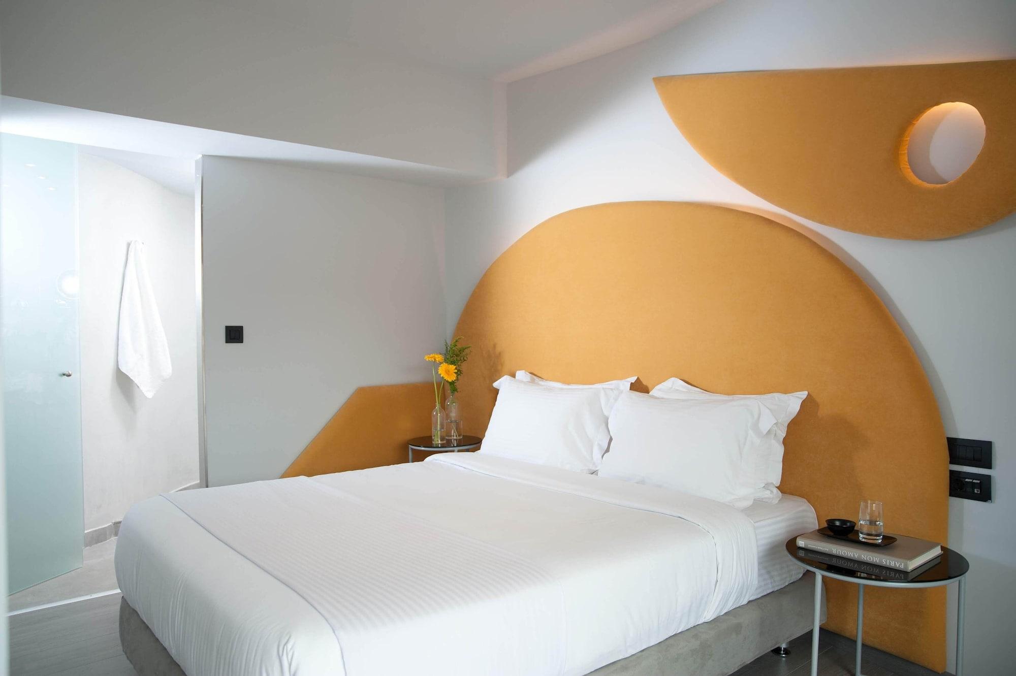 Utopia Ermou 4*